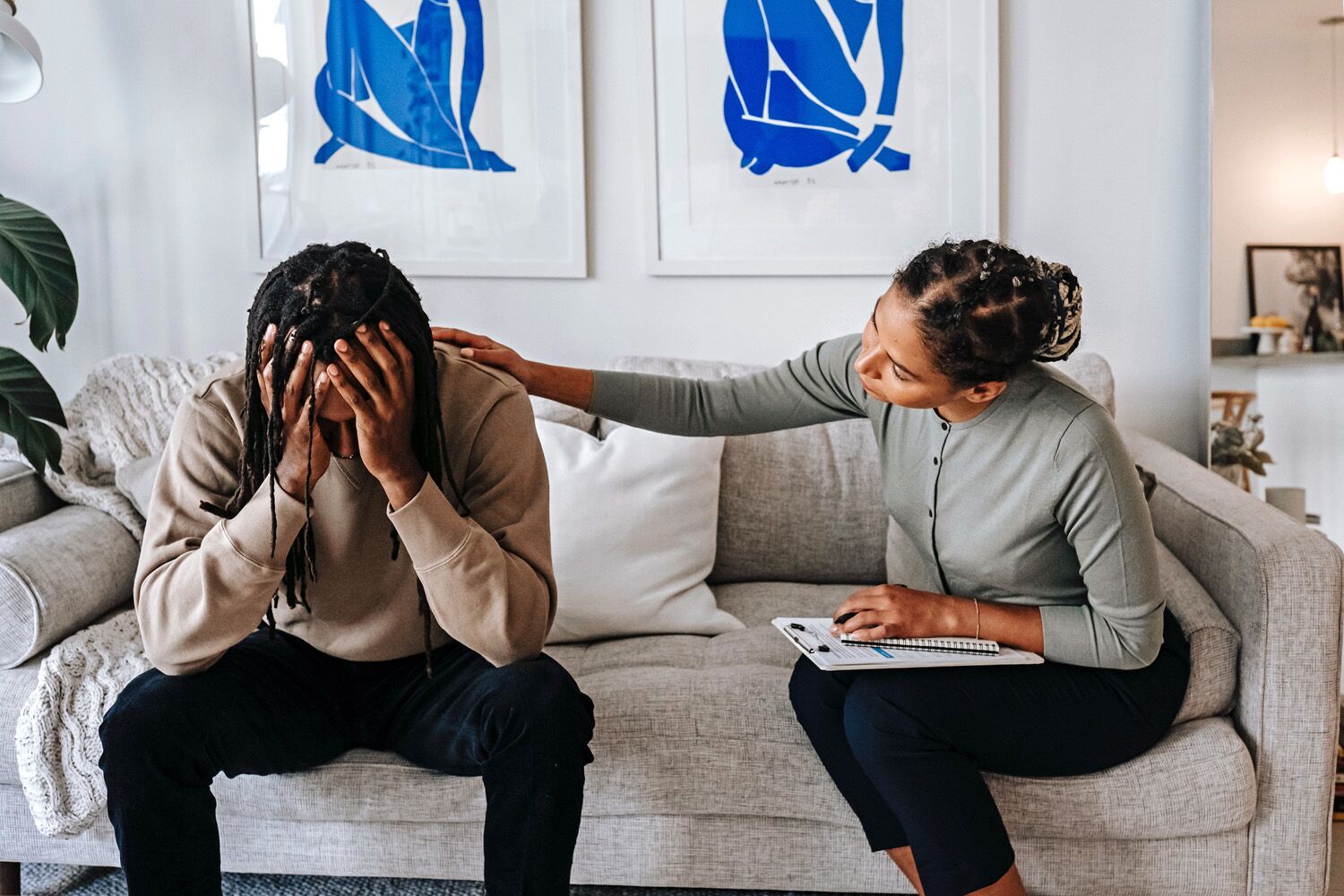 Mastering the Art of Healing: A Comprehensive Guide to Breakup Coaching